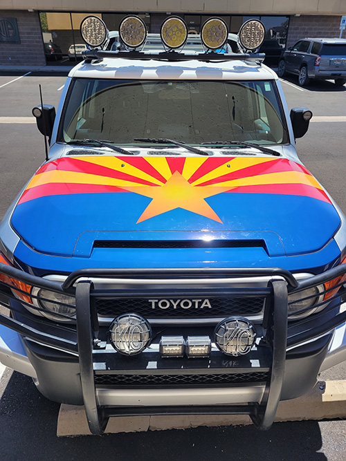 Arizona flag-inspired hood wrap on a Toyota FJ Cruiser.